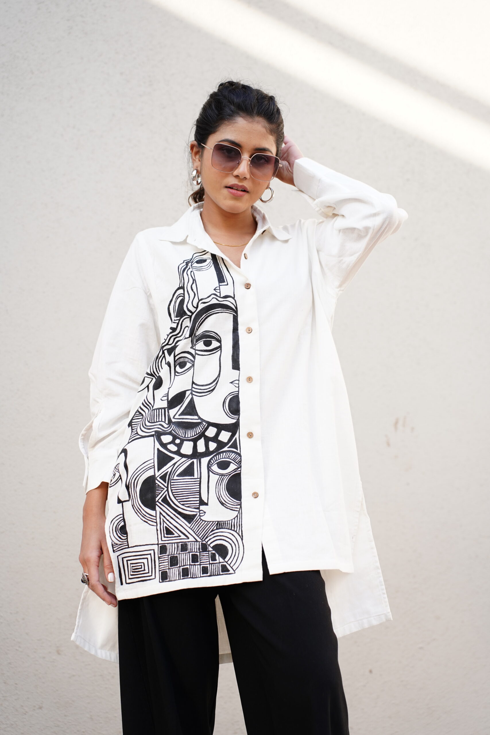 Rekharoop Women’s White Abstract Face Print Long Shirt